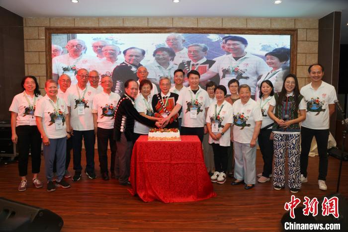 21點：加拿大福慧教育基金會慶成立20周年 中加兩國助學善果累累